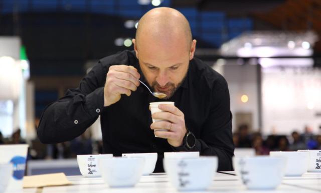 È il salentino Francesco Sanapo il miglior assaggiatore italiano di caffè