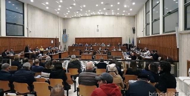 Condanna del Partito Democratico Provinciale di Brindisi: Il comportamento del vicesindaco Oggiano giudicato inaccettabile e antidemocratico
