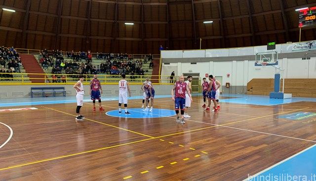 Carovigno (Br).Basket, La Brio Service Carovigno lotta, soffre e vince la prima gara di playoff. Finale: Massafra 57 Carovigno 69.