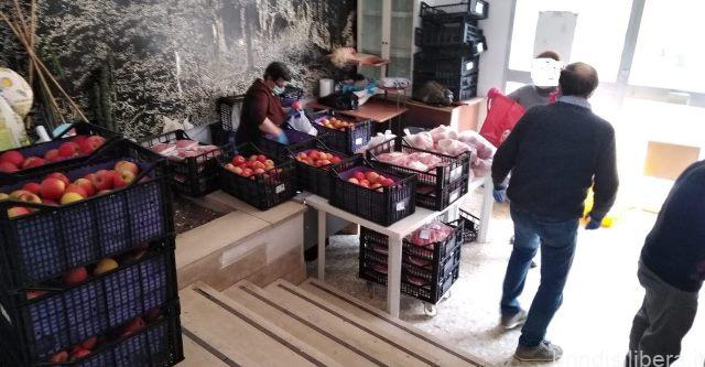 Mesagne, ex Pretura: consegna di beni alimentari, contribuisce anche la “Puglia per la Vita”