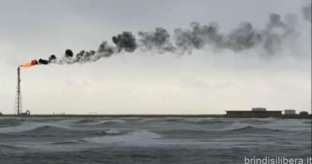 BRINDISI-Torcia intermittente per 6 ore: la precisazione di Versalis sull’episodio del 21 agosto