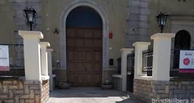 VACCINAZIONI, CAROLI (FDI): OTTO HUB BRINDISINI OGGI SONO RIMASTI INSPIEGABILMENTE CHIUSI. UNA VERGOGNA!