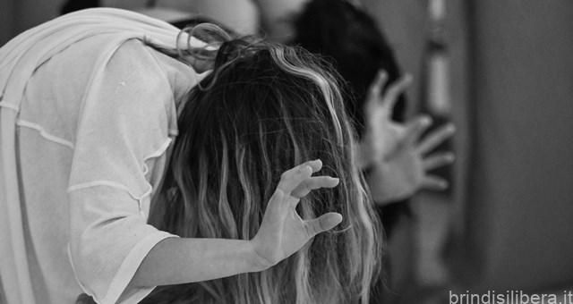Brindisi. Nuovo Teatro Verdi:«VIOLENTA(TE)», IN DANZA IL LABIRINTO DELLA VIOLENZA SULLE DONNE