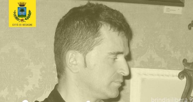 “Il Novecento chitarristico”: il musicista Antonio Molfetta in concerto nell’atrio del Comune di Mesagne