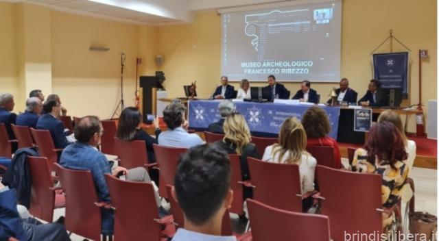 Brindisi”de-carbonizzazione dei trasporti,  presente e futuro dei carburanti marittimi.Convegno organizzato dall’L’International Propeller Club Port of Brindisi and Salento”