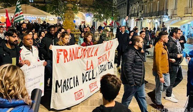 Francavilla Fontana (Br). Oltre mille ieri sera ad attraversare la città come risposta alla violenza criminale di questi giorni