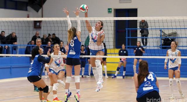 Una grande Aurora Volley Brindisi batte l’Ostuni 3-0 e si porta a casa il derby.