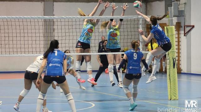 Fasano (Br).Una strepitosa Pantaleo Podio volley Fasano batte la Vipostore Francavilla consolidando la vetta del girone L.