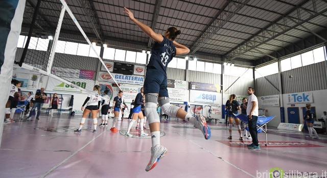 NUOVO BRACCIO ARMATO PER LA VOLLEY VIPOSTORE: ARRIVA L’OPPOSTO RITA FRANCESCHINI