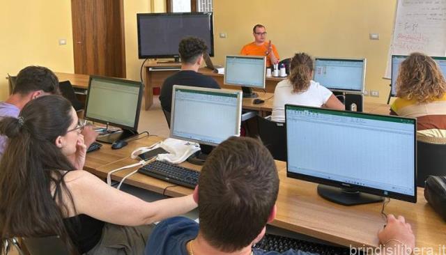 Fasano (Br).Politiche giovanili, corsi gratuiti di Comunicazione, Green Economy e Mental Coaching per orientare al futuro