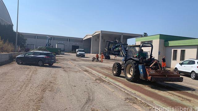 BRINDISI.IGIENE PUBBLICA – LUPERTI: LA DITTA “TEOREMA” HA RICEVUTO UN “VANTAGGIO” NON INSERITO NEL BANDO DI GARA