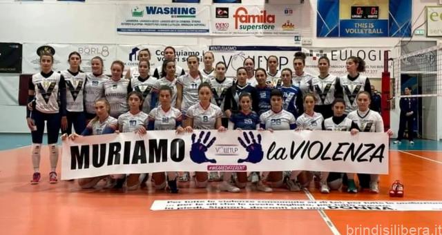 Aurora Volley Brindisi da record. Batte Acquaviva al termine di una battaglia e fa sette su sette.