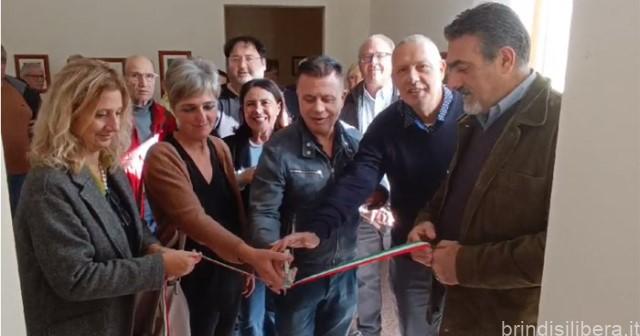 Brindisi, inaugurata a Palazzo Nervegna la mostra storico-fotografica “Romeo Tepore: una vita dedicata a Brindisi in bicicletta” aperta fino al 30 novembre