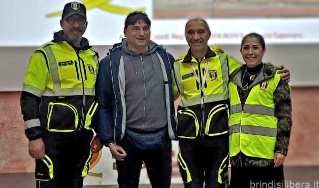 BRINDISI.L’Ass. Naz. Vigili del Fuoco presenta alla Scuola G. Cesare il progetto “Botti sicuri”.