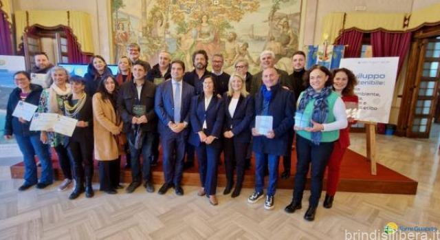 Torre Guaceto premia gli operatori del turismo sostenibile: ecco lo strutture a marchio CETS della provincia di Brindisi