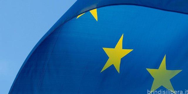 “La Svolta dell’Unione Europea nella Lotta alla Povertà: Contrasti con la Politica Italiana”