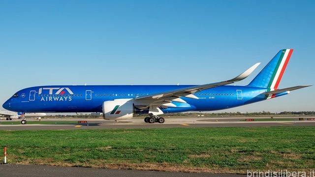 Volo cancellato Ita Airways Brindisi Milano, ai passeggeri 250 euro