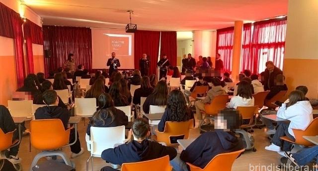 Carovigno (BR). I Carabinieri incontrano gli studenti.