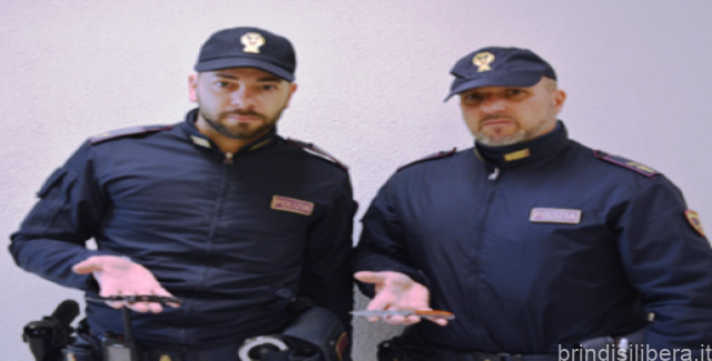 Rafforzamento dei Servizi di Controllo del Territorio a Brindisi: Denunciato Giovane con Coltelli a Serramanico