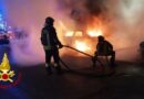 BRINDISI.Squadra del Comando dei Vigili del Fuoco di Brindisi Interviene con Successo per Spegnere Incendio di Autovetture a Sant’Elia