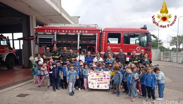 Incontro Educativo con i Vigili del Fuoco per gli Alunni della Scuola dell’Infanzia Rodari di Ostuni