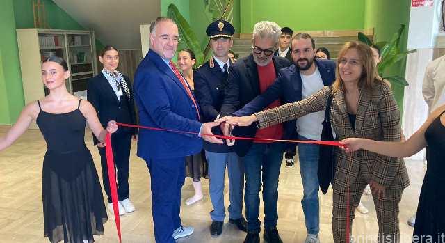 Inaugurato il plesso del Tecnico Economico-Liceo Coreutico del Ferdinando di Mesagne dopo la sua completa ristrutturazione.