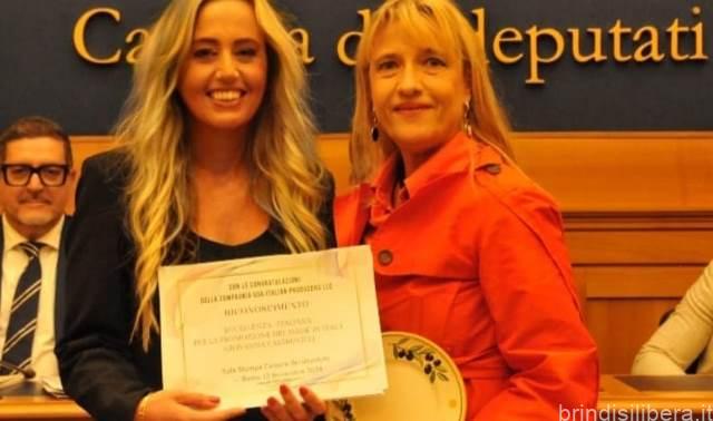 Premio ECCELLENZA ITALIANA a Giovanna Castrovilli di AETB per la Promozione del Made in Italy