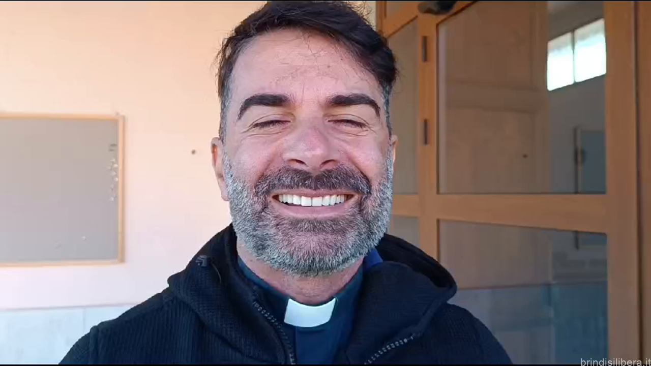 Il prete più amato d’Italia Don Cosimo Schena pubblica sui social una commovente lettera di Natale