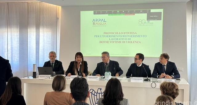 Protocollo di intesa Confindustria Brindisi – ARPAL Puglia per l’indipendenza economica delle donne vittime di violenza di genere