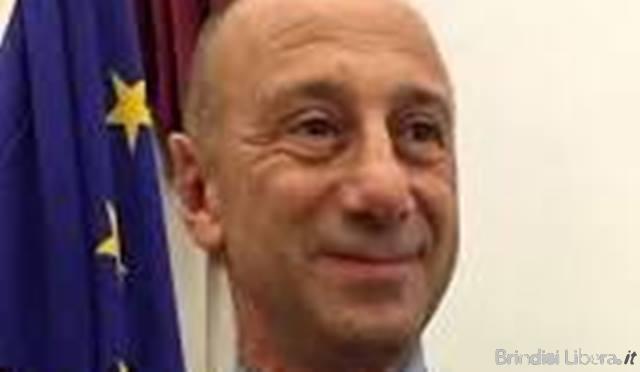 CIAO MAURO, PERSONA PERBENE.
