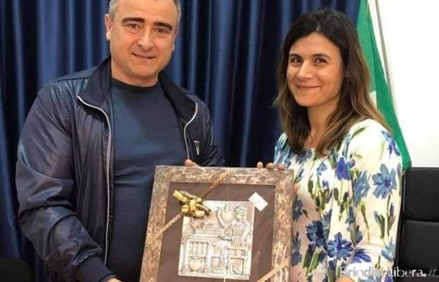 La Magia delle Festività Natalizie: I Doni Preziosi del Maestro Orafo Aldo Ferraro.  A cura di Ilaria Solazzo.