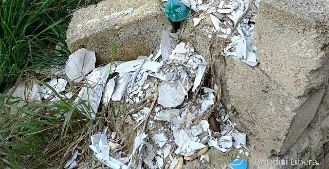 ADICONSUM SU DEGRADO IN VIA FULVIA: SIANO RIPRISTINATE LE CONDIZIONI DI DECORO E SICUREZZA!     di Giuseppe Zippo Ufficio di Presidenza Adiconsum Taranto Brindisi