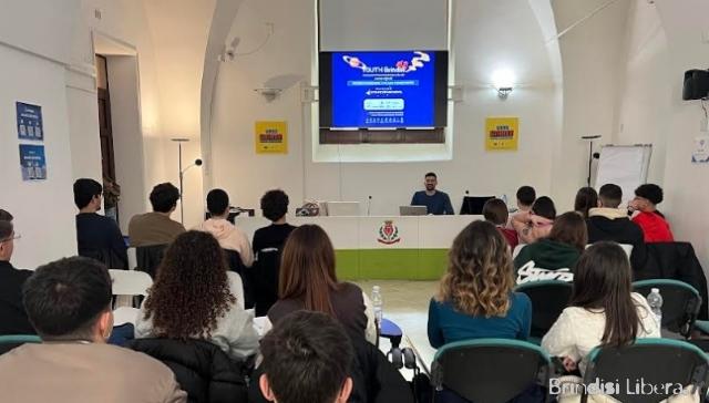 YOUTH BRINDISI: A PALAZZO GUERRIERI LE IDEE DIVENTANO STARTUP CON IL PERCORSO DI INCUBAZIONE DI THE QUBE