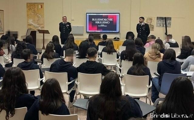 Carovigno (BR). I Carabinieri incontrano gli studenti.