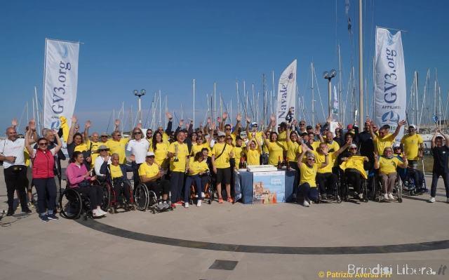 Brindisi sul podio: il team Para Sailing vince la prima tappa del Campionato Nazionale Hansa