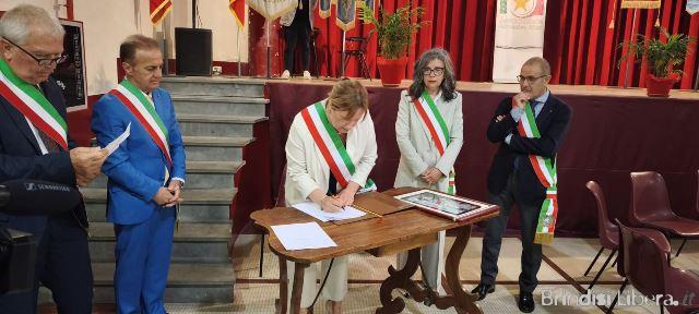 Fasano-Siglato il gemellaggio tra le città delle “Vittime di Via Fani”