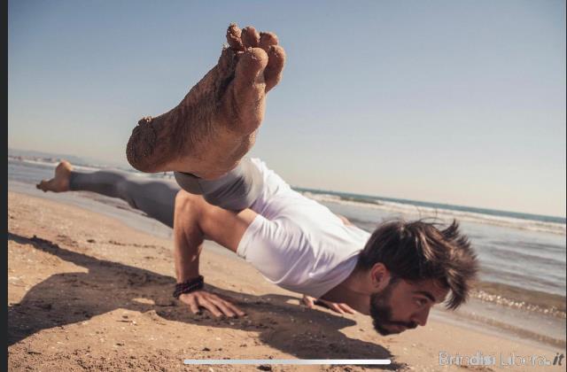 “Spiritualità e consapevolezza: Stefano Peschiulli all’Oktagona di Brindisi”