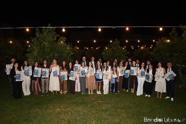 L’Ordine dei Medici festeggia la professione, omaggia i colleghi che hanno raggiunto il traguardo dei 50 e dei 40 anni di laurea ed accoglie i neolaureati