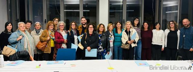 BRINDISI-“La Città dei Ragazzi”  Servizio Sperimentale per la partecipazione giovanile  Cambiamo le regole del gioco per cambiare le regole della città!