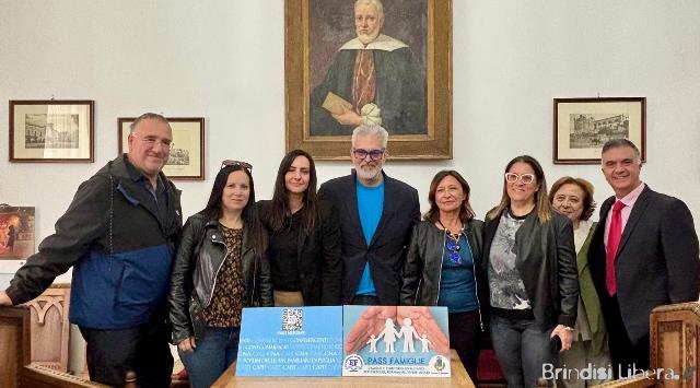 Mesagne-Comune e istituto scolastico “Ferdinando” insieme per la “Carta della Famiglia”