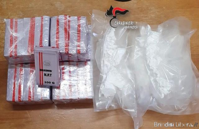 Brindisi. Trovato in possesso di oltre 3 kg. di hashish e mezzo kg. di cocaina, arrestato.