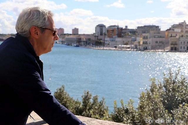 CARMELO GRASSI (DECARO PRESIDENTE): «IL PORTO DI BRINDISI TORNI A ESSERE LA NOSTRA SOGLIA SUL FUTURO»