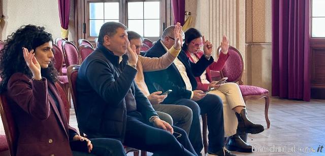Brindisi-IL CONSIGLIO PROVINCIALE APPROVA L’ORDINE DEL GIORNO