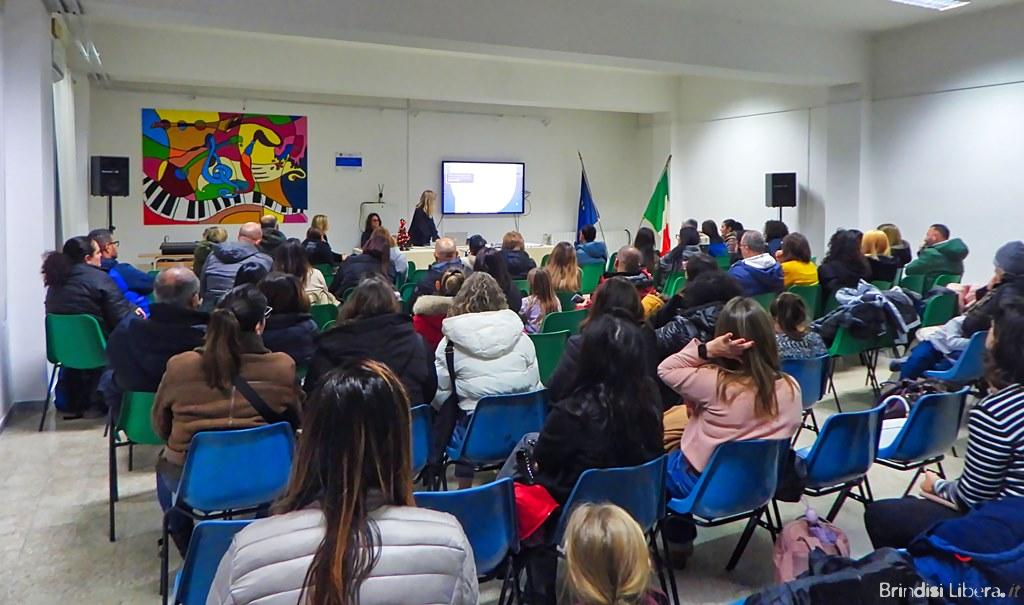BRINDISI-Open Day alla Scuola Media Kennedy: progetti, laboratori e offerta formativa in primo piano