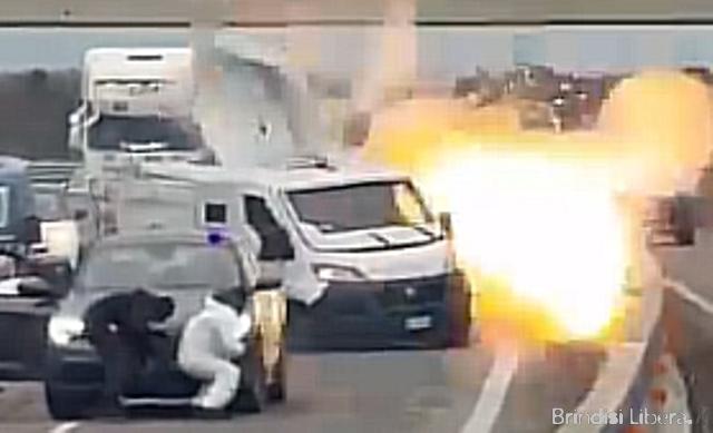 Assalto al portavalori sulla Brindisi-Lecce, Gruppo Forza Italia: “Grazie al coraggio straordinario delle forze dell’ordine”