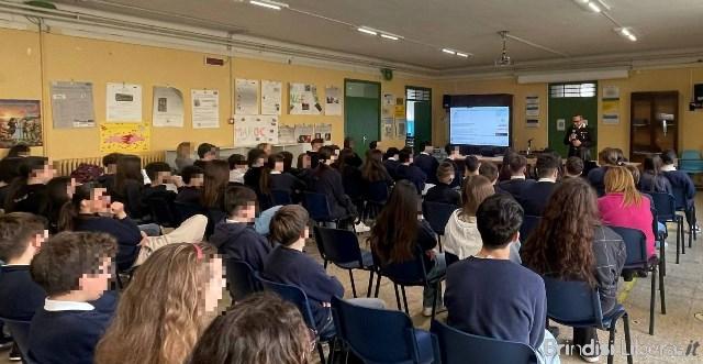 Francavilla Fontana (BR). I Carabinieri incontrano gli studenti.