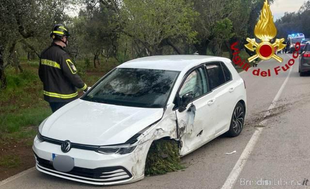 Incidente sulla SP 28 tra Ostuni e Francavilla Fontana: intervento dei Vigili del Fuoco