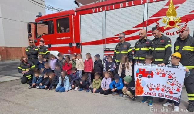 Vigili del Fuoco, porte aperte alle scuole: al via le visite didattiche al Distaccamento di Francavilla