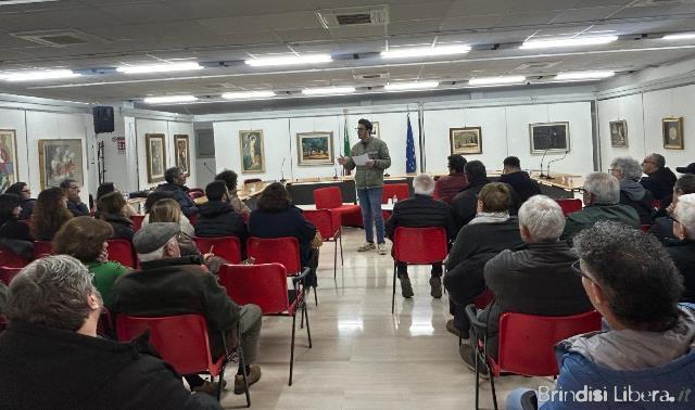 Piscine nelle strutture extra-alberghiere, da San Michele Salentino e Confesercenti la proposta di riforma della legge regionale