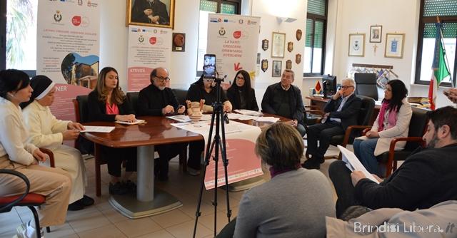 “Latiano: crescere, orientarsi, scegliere”: al via le attività. Desk attivo dal 7 aprile, in partenza subito laboratori e Job Day